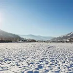 דירה Brixen Alpin Living 8 בריקסן אים טהלה