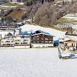 Brixen Alpin Living 8 *