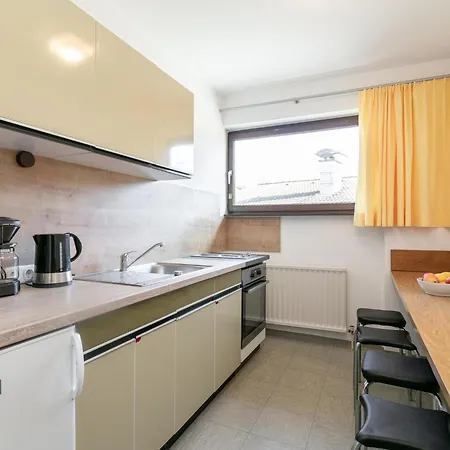 Brixen Alpin Living 8 アパート *