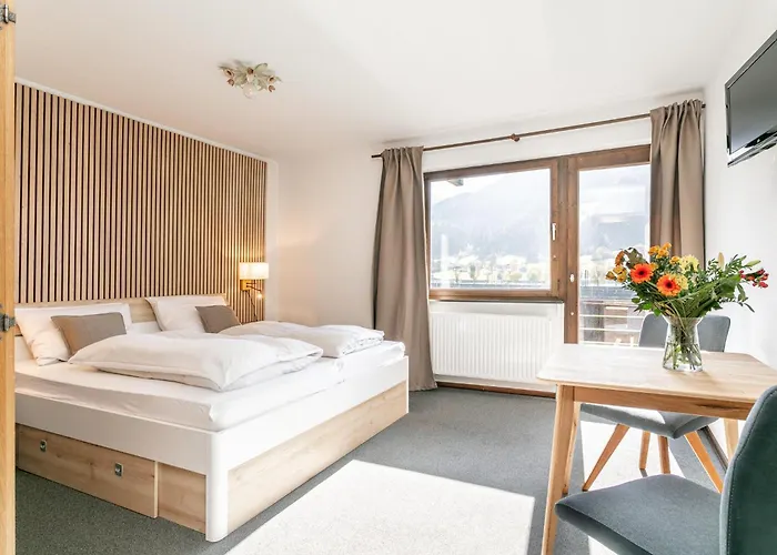 Brixen Alpin Living 8 * ブリクセン イン ターレ